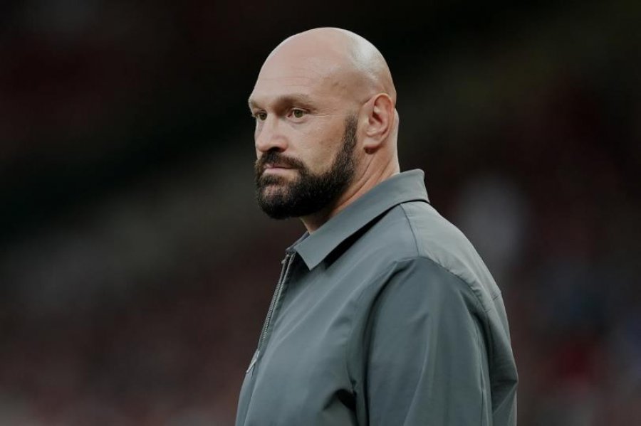 VIDEO/ Tyson Fury i rikthehet stërvitjes, por ende nuk ja gjetur një rival