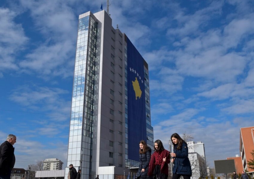 Gratë jashtë tregut të punës, miliarda euro humbje për Kosovën