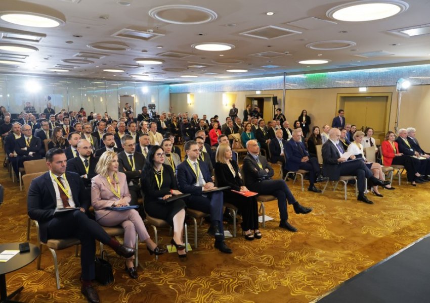 Forumi i Investimeve promovon Shqipërinë si një qendër të re për investime në rajon, mundësi strategjike për investitorët që nxit zhvillimin ekonomik