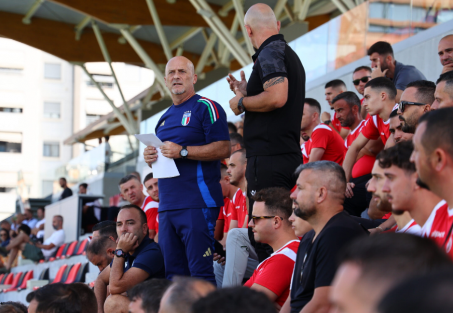 Ekspertët e Federatës Italiane të Futbollit ndajnë eksperiencën dhe metodologjinë e stërvitjes me trajnerët shqiptarë