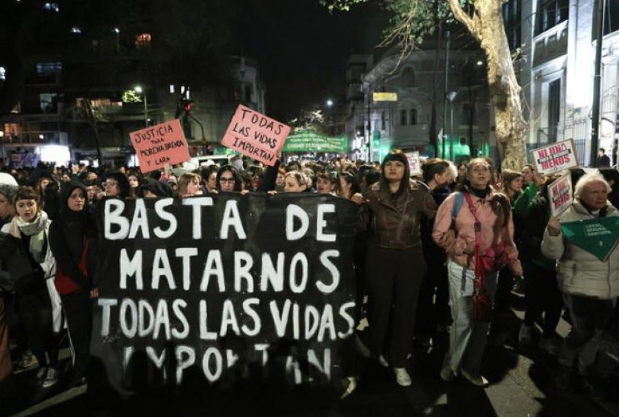Argjentinë, vrasja brutale e 2 vajzave të reja në Buenos Aires, protesta masive për vënien para drejtësisë të autorëve