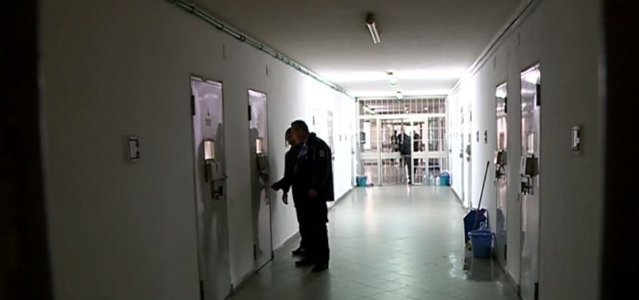 'S’ka engjëj në këtë botë mëkatare'/ Edhe të dënuarit kundër Kodit të ri Penal: Duam ulje nga 35 në 25 vite për lirimin me kusht!