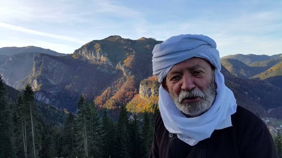 ‘Jam rrit me recitimet e tua...kam derdh lot sa herë t’kam pa’/ Çun Lajçi surprizohet nga vëllezërit prej Gjilani, ja çfarë i dhuruan
