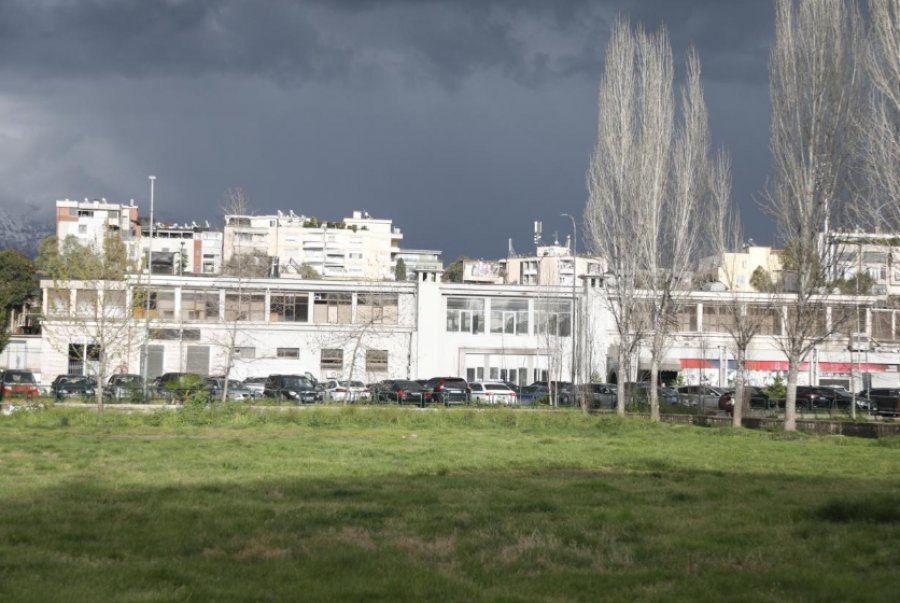 Transferimi i 28 pronave të para publike, me risqe të larta dhe pa transparencë! Menaxhimi nisi pa rregullore e kontroll