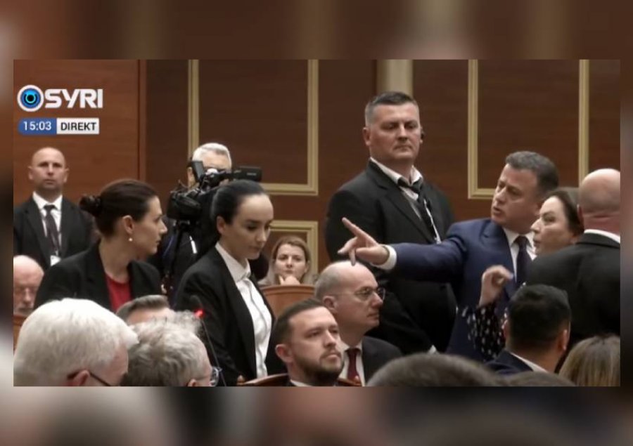 ‘Mos përmend fëmijët! Pusho!’/ Debat i ashpër mes Vokshit dhe Muzhaqit: Mos guxo…