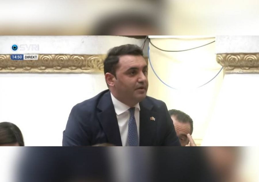 'Goditini me armë, zini lartësitë me qitës', Këlliçi zbardh në Kuvend urdhrin tronditës të Gramoz Ruçit për 2 prillin 1991