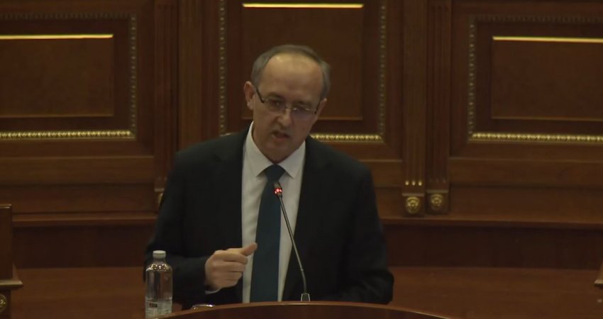 Hoti: Dje e pardje çmimi i naftës u rrit për 14%