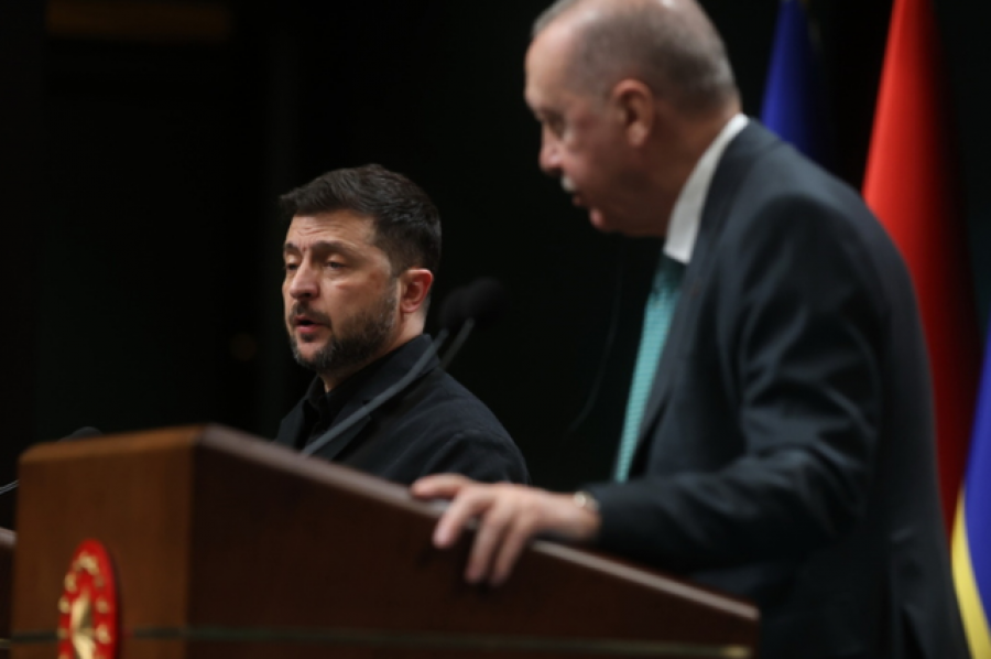 Erdogan dhe Zelensky u takuan në Stamboll, ja çfarë u diskutua