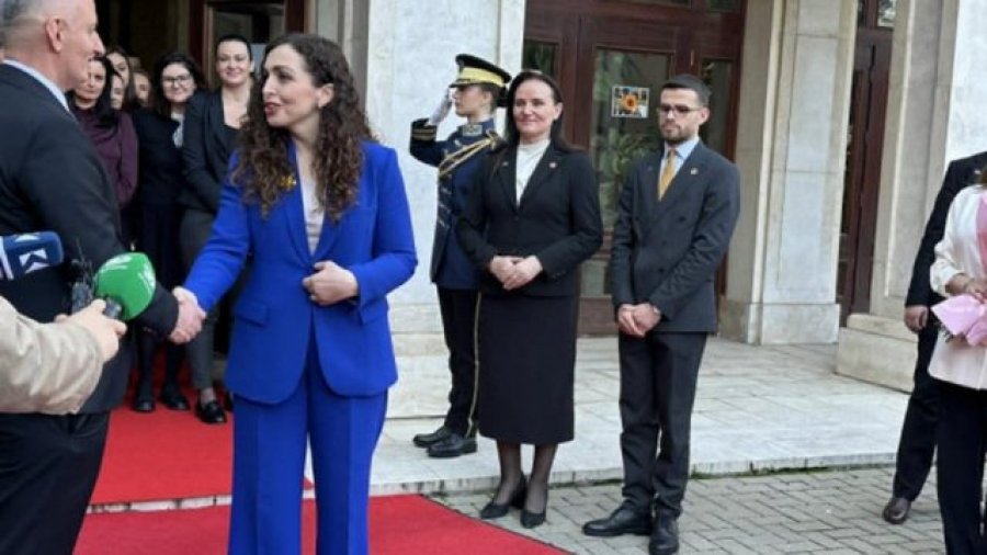 A do të kandidojë​ sërish? Osmani largohet nga zyra e Presidencës pa dhënë një përgjigje