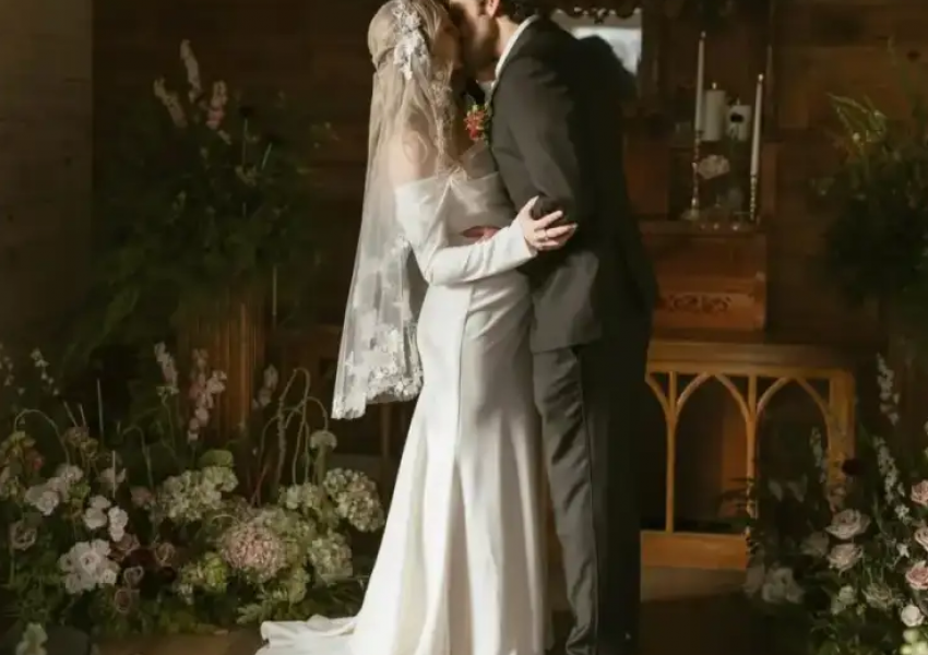 Ylli i 'Vampire Diaries' Candice King martohet në fshehtësi