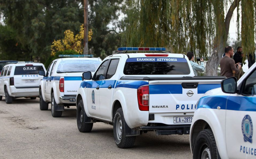 Mega-operacion kundër mashtruesve në Greqi, përfituan 1.3 milionë euro brenda pak muajsh
