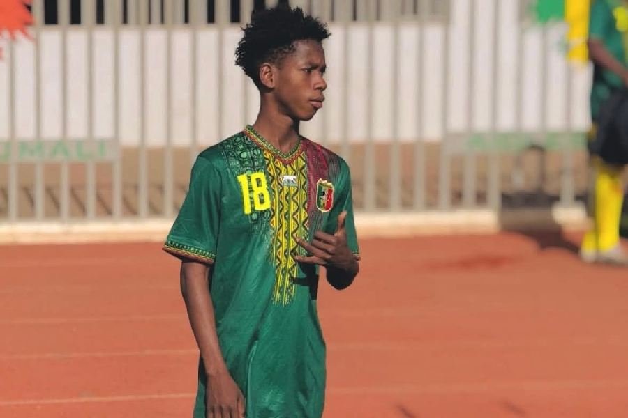 Talenti 16-vjeçar ndez sërish ‘luftën’ mes Barcelonës dhe PSG-së