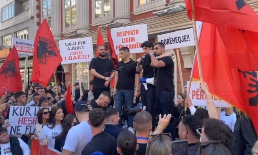 'Shqipja nuk negociohet’, Studenti: Të drejta dhe barazi për gjuhën amtare, mos na cenoni