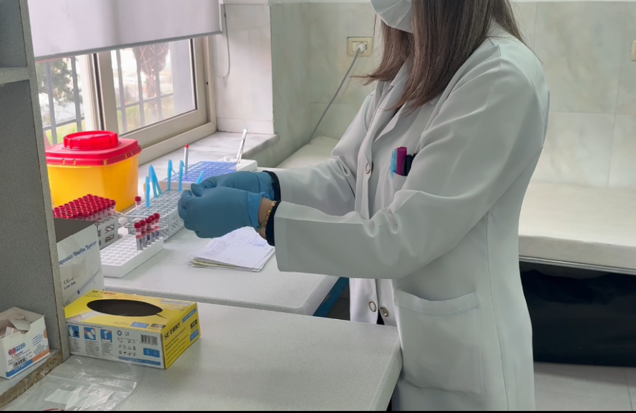 Rriten rastet me HIV-/AIDS në Elbasan