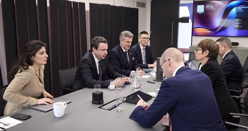 Kurti takohet me Presidenten e BERZh’it, ZKM: E inkurajoi të vazhdojë mbështetjen për sektorin privat