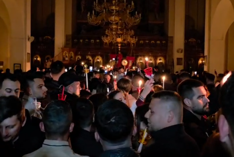 FIER/ Ceremonia e Pashkës u kremtua në kishën e Shën Gjergjit