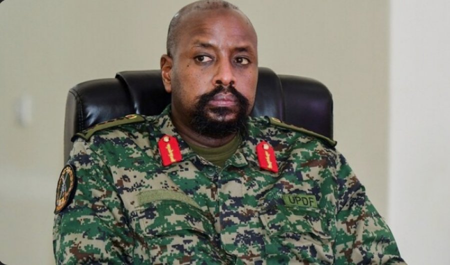 Pas 100 lopëve për Melonin/ Gjenerali i Ugandës trondit sërish, kërkesë për Turqinë: 1 miliard $ dhe 'gruan më të bukur'