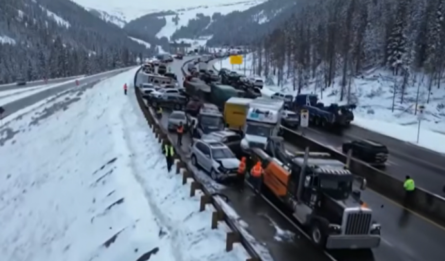 VIDEO/ Përplasje masive në Kolorado, mbi 70 automjete të përfshira në aksident! Tetë persona të plagosur