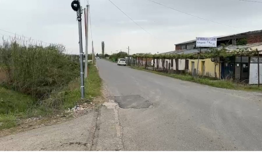 Shkon për të peshkuar por bie në kontakt me rrymën elektrike, gjen vdekjen e menjëhershme