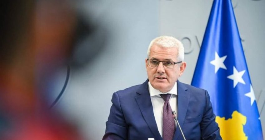 Sveçla: Aksion i madh në Mitrovicë e Vushtrri, 26 të arrestuar, 150 mijë euro të sekuestruara
