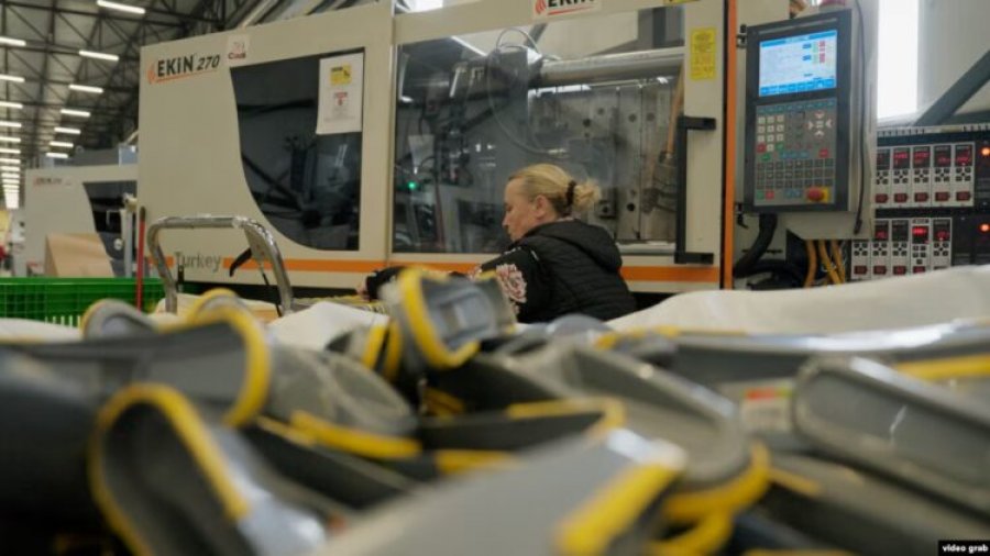 '100% shtrenjtim': Nafta godet rëndë bizneset në Kosovë