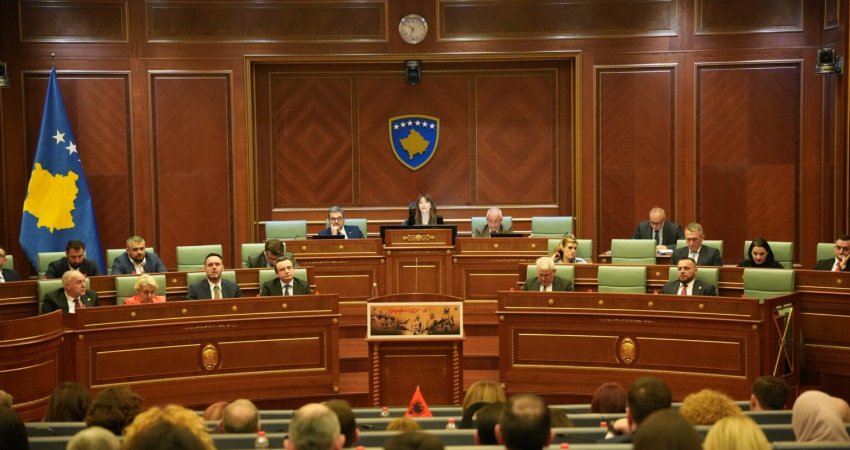 Kuvendi thërret seancë të jashtëzakonshme për nesër, në rend dite çmimi dhe faturimi i rrymës
