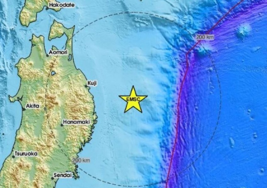 Një tërmet i fuqishëm godet Japoninë, lëshohet alarmi për tsunami dhe dallgë deri në 3 metra lartësi