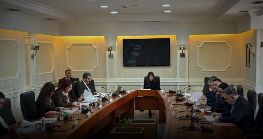 Vendos Kryesia, këtë javë Kuvendi do t’i mbajë tri seanca
