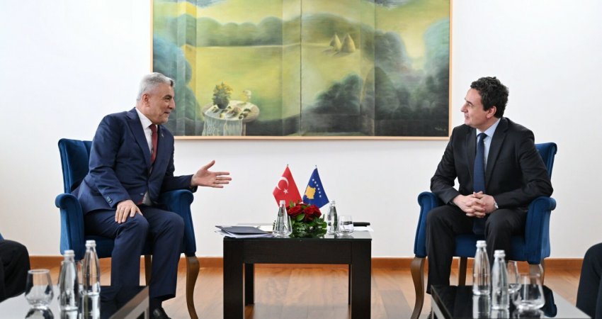 Kurti pret në takim ministrin e Tregtisë së Turqisë, thotë se janë dyfishuar shkëmbimet tregtare mes dy vendeve