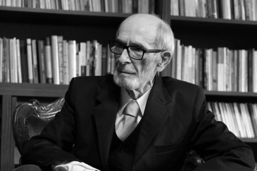 Ndarja nga jeta/ Biografia e studiuesit Rexhep Qosja - Veprat, aktiviteti....