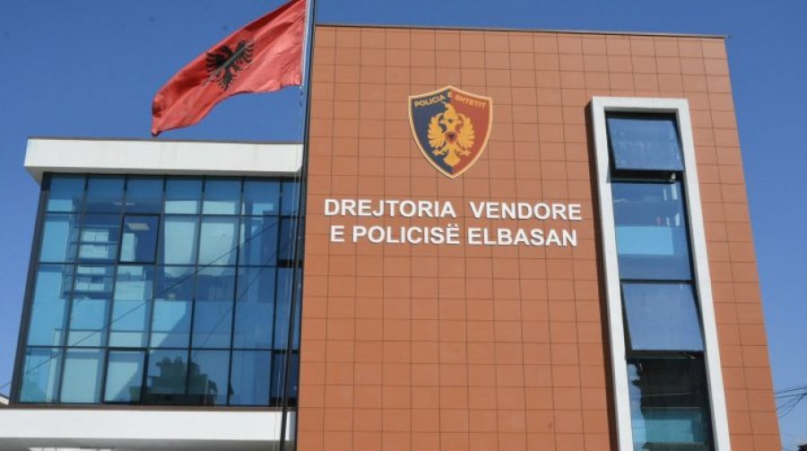 Elbasan/ U hodhi ushqimin nxënësve në oborr, procedohet drejtori i shkollës private  