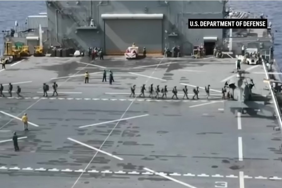 Shikoni momentin kur ushtria amerikane sekuestron anijen cisternë, po transportonte naftë nga Irani