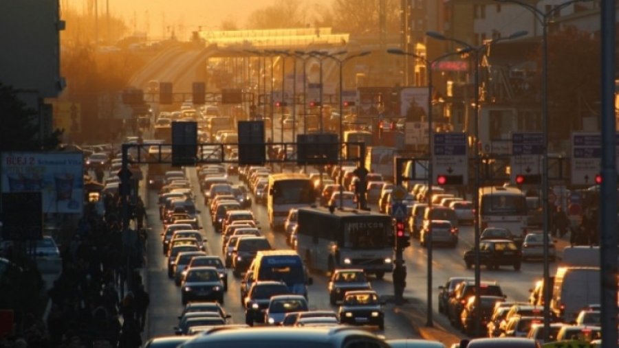 Këto janë qytetet më stresuese për të drejtuar makinën në Evropë (dhe pse)