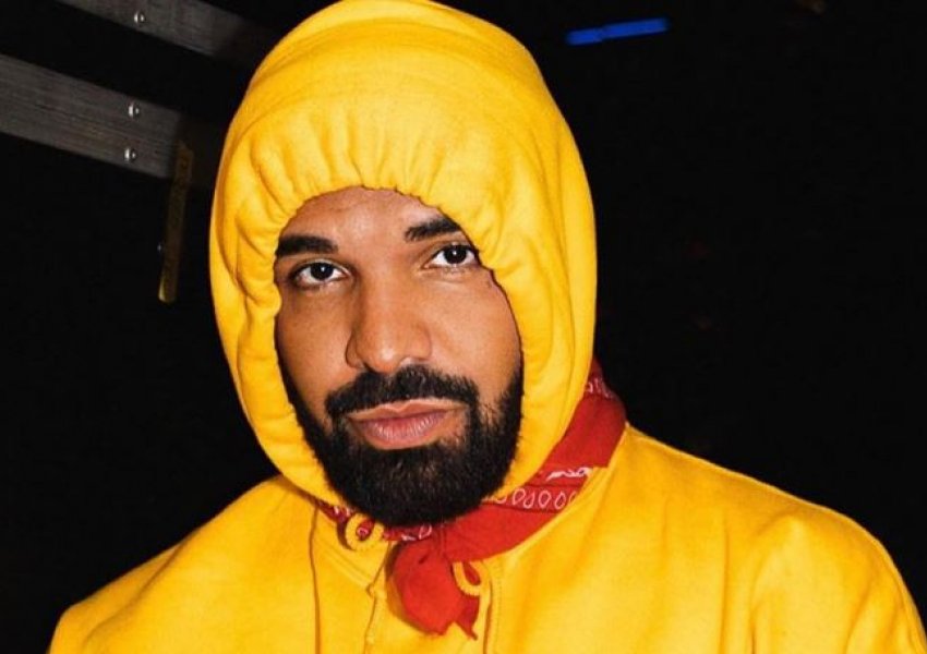 Ylli botëror Drake shfaqet me bluzë në shqip, fansat të habitur