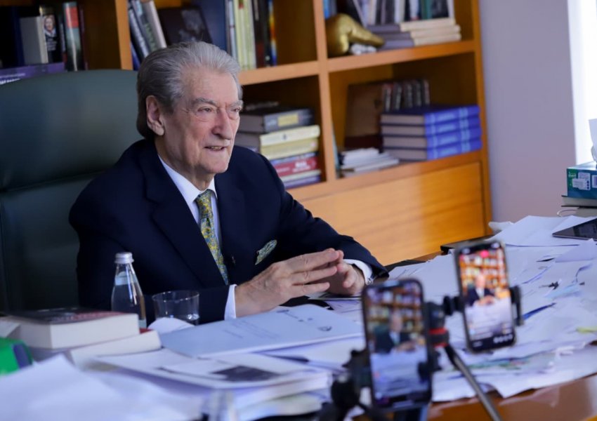 Berisha: Nuk mund të pranoja që kjo parti të ishte një kukull e Ramës. Salianji dreka e darka me Gys Agasin dhe Oltion Bistrin
