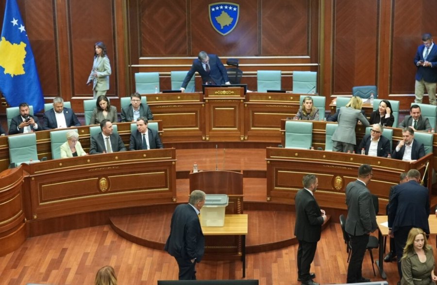 Nis votimi për dy kandidatet për presidente të Kosovës, opozita bojkoton seancën