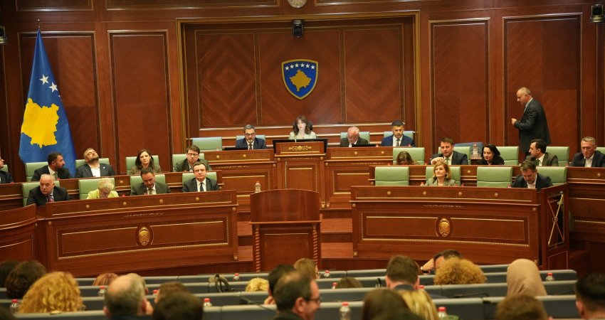 Ora vendimtare në Kuvend: President apo zgjedhje?