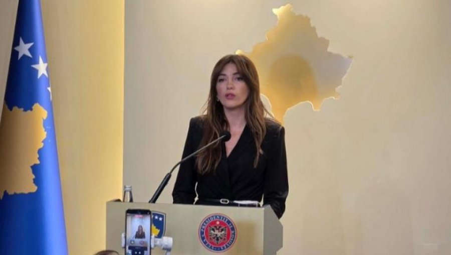 Albulena Haxhiu shpall datë zyrtare 7 qershorin për zgjedhjet e parakohshme në Kosovë