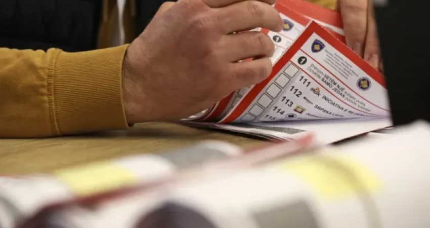 Dallaveret me vota, hetimet zgjerohen edhe në rajonin e Mitrovicës, 43 kryesues do të intevistohen