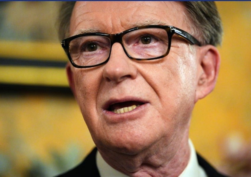 Policia britanike nisi një hetim penal mbi marrëdhënien e politikanit Mandelson me Epsteinin
