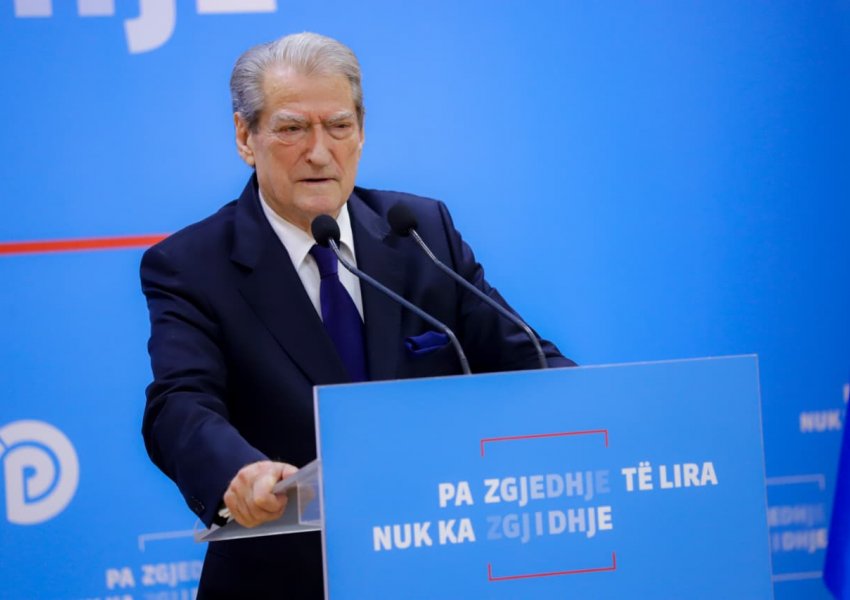 Berisha: Ndërtuesi i pallatit në pajë të familjes Rama mori aksin Qukës-Qafë Plloçë që vetëm shembet! Qytetarët do e thonë fjalën e tyre me 10 shkurt
