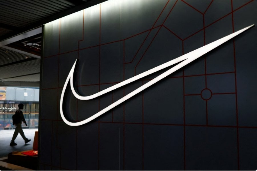 Agjencia amerikane akuzon Nike për diskriminim ndaj njerëzve të bardhë