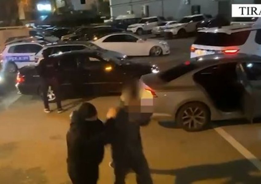 2700 euro secili/ Po transportonin 5 emigrantë të paligjshëm, arrestohen dy të rinj nga Kuksi