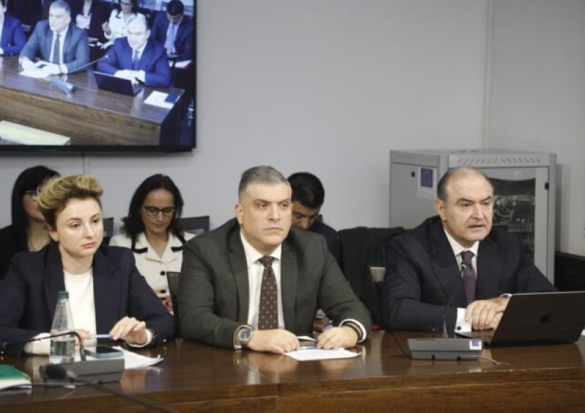 Blushi përplaset me Braçen për TVSH-në e ushqimeve: Kërkoni ndjesë pensionistëve, i mashtruat