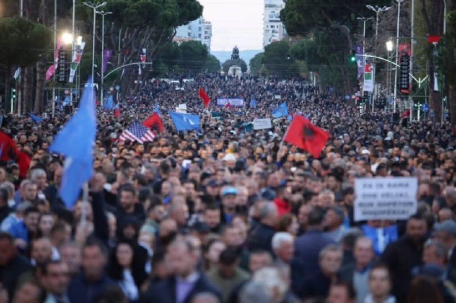 Protesta e Opozitës/ Blushi: Sot është dita e revoltës qytetare, të bashkohemi për të tronditur themelet e narkoregjimit