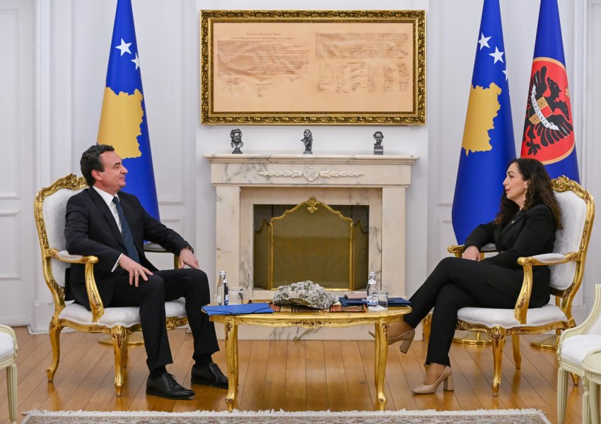 Presidentes Osmani i dorëzohet emri i Albin Kurtit si mandatar për 'Kryeministër të Kosovës'