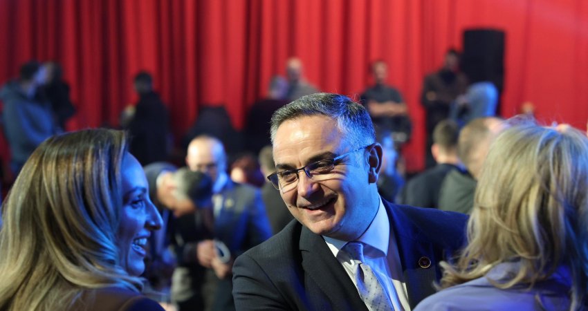 Besnik Tahiri, do të jetë sërish shef i Grupit Parlamentar të AAK-së