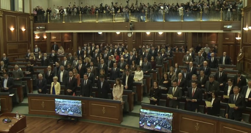 Betohen deputetët e Kuvendit të Kosovës