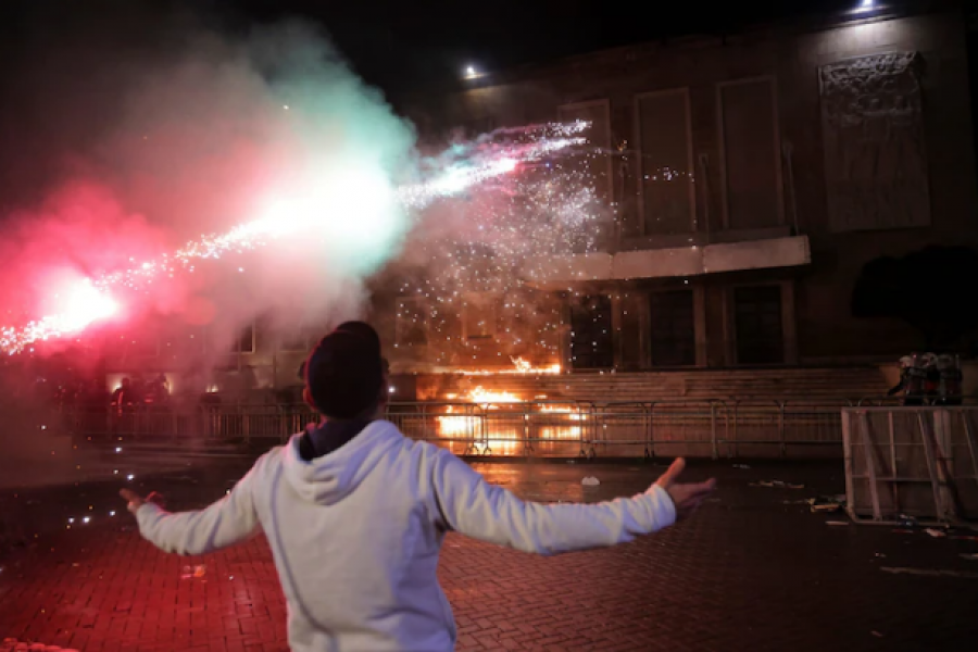 Gazeta austriake: Shtohet presioni ndaj Ramës, opozita do protestojë sërish më 20 shkurt