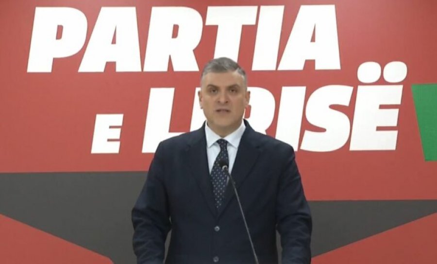 ‘Policia dhunë brutale ndaj qytetarëve e medias’/ Tedi Blushi: Të lirohen menjëherë protestuesit e arrestuar!